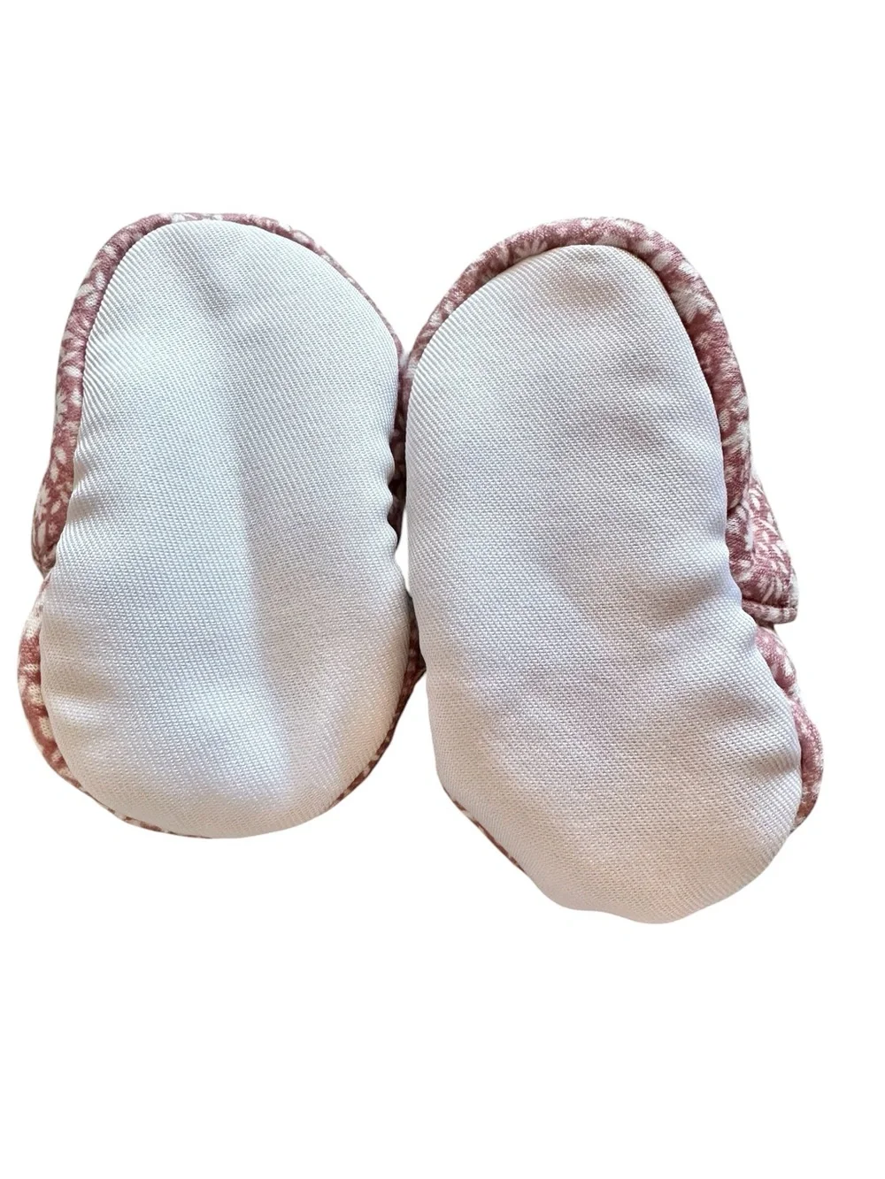 Baby girls shoe lot of 3 size 0-3 months Christmas slippers, booties, moccasins